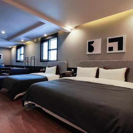 Brown Dot Yangjeong Hotell Busan Exteriör bild