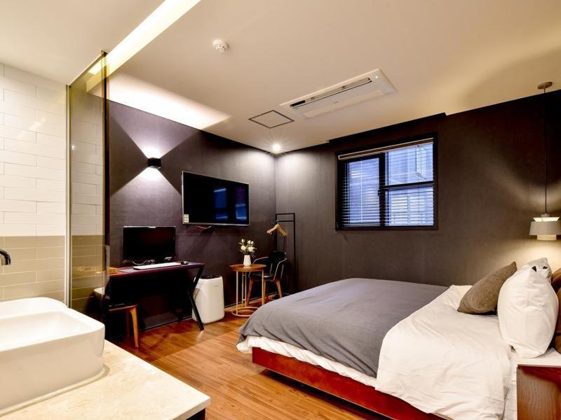 Brown Dot Yangjeong Hotell Busan Exteriör bild