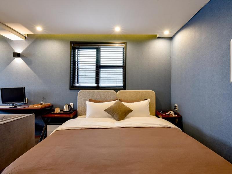 Brown Dot Yangjeong Hotell Busan Exteriör bild