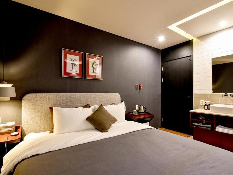 Brown Dot Yangjeong Hotell Busan Exteriör bild