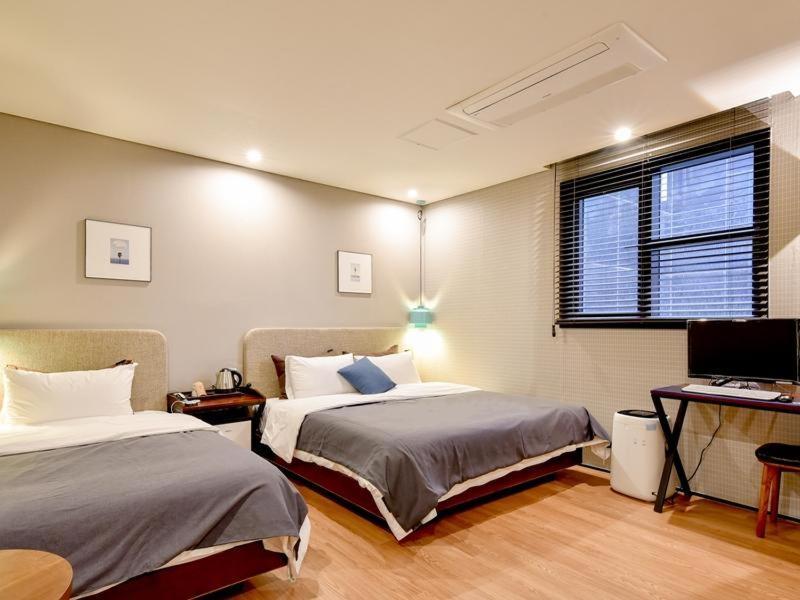 Brown Dot Yangjeong Hotell Busan Exteriör bild