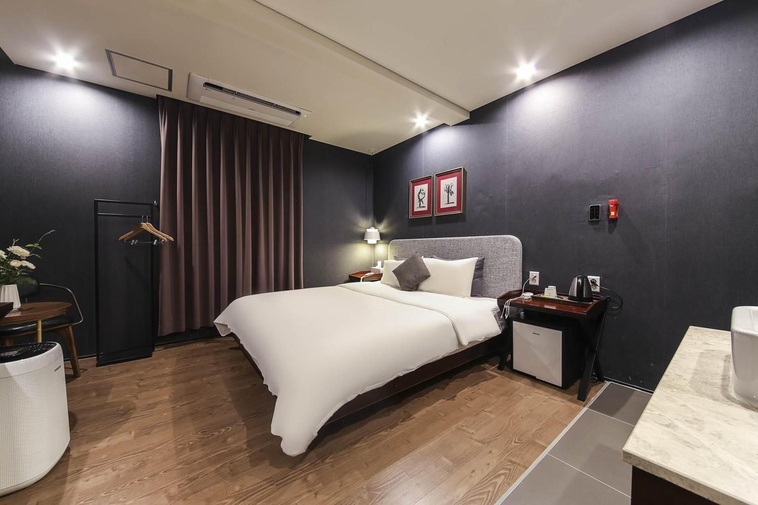 Brown Dot Yangjeong Hotell Busan Exteriör bild