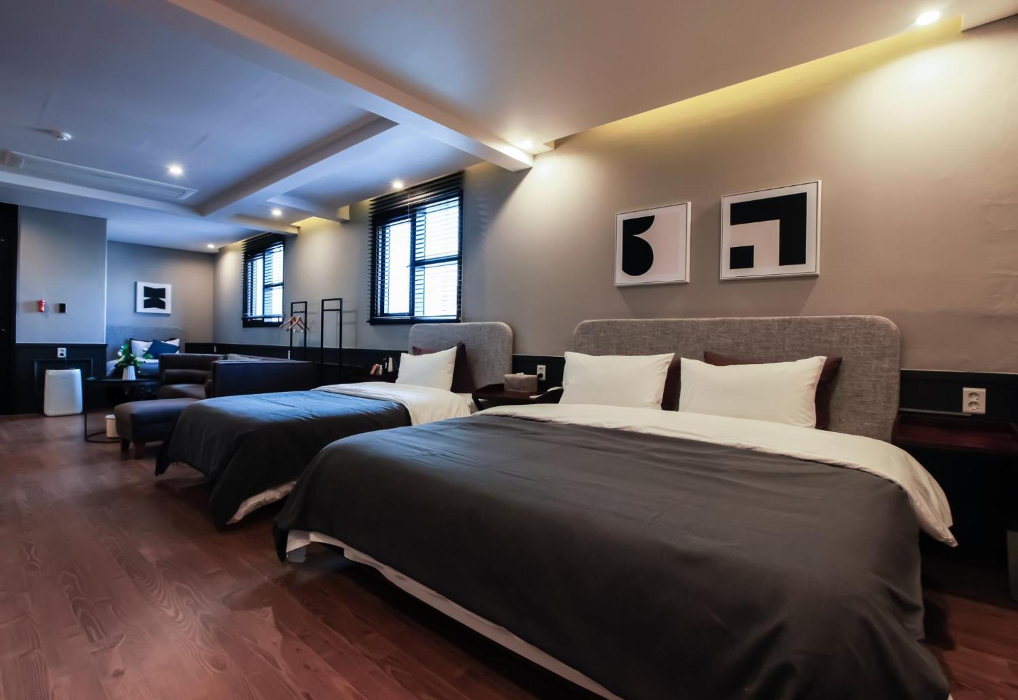 Brown Dot Yangjeong Hotell Busan Exteriör bild