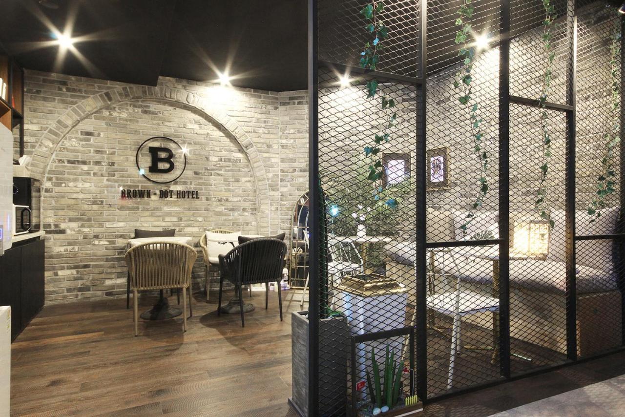 Brown Dot Yangjeong Hotell Busan Exteriör bild